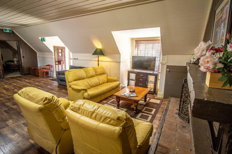 Gold Mine Guest House And Cafe Nundle Bagian luar foto